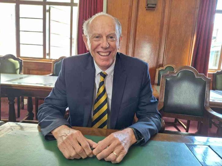 Coltart to step down